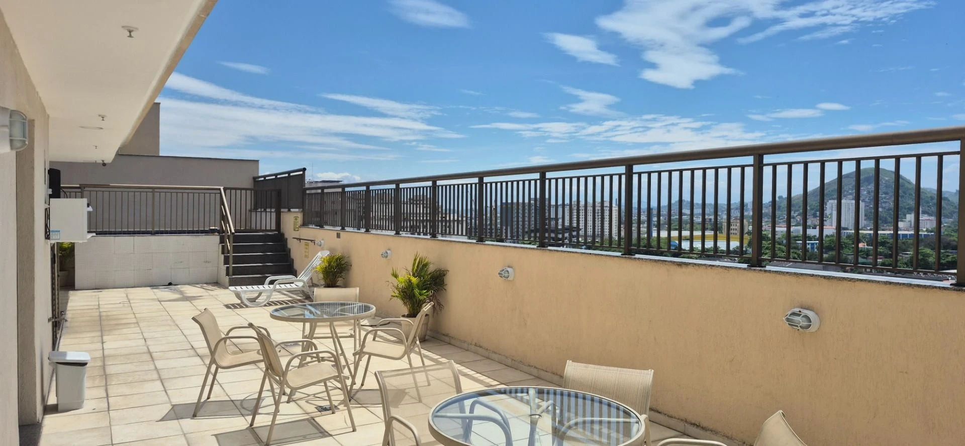 Imagem Apartamento com 2 Quartos à Venda, 75 m² em Centro - Niterói