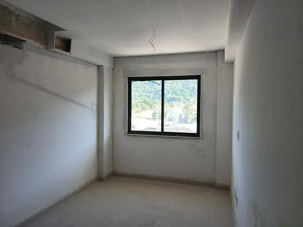 Imagem Cobertura com 2 Quartos à Venda, 174 m² em Piratininga - Niterói