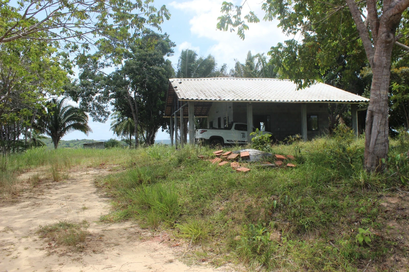 Foto do imóvel: Chácara com 2 Quartos à Venda, 20100 m² em Mata de São João - Mata de São João