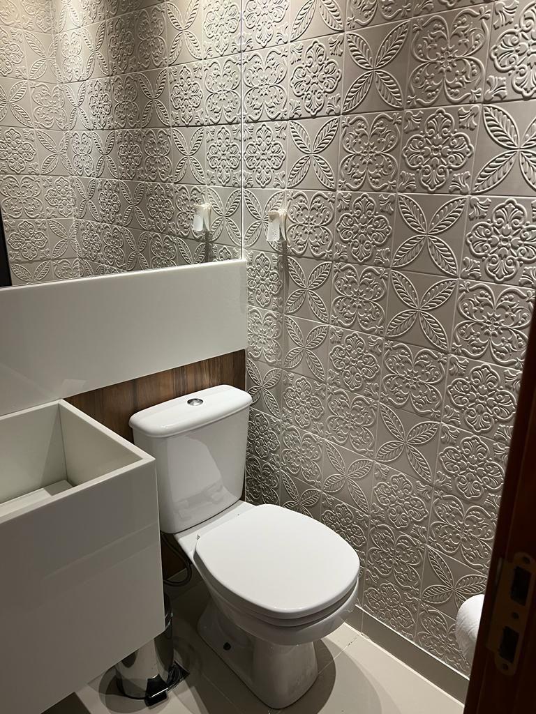 Imagem Apartamento com 4 Quartos à Venda, 132 m²em Camboinhas - Niterói