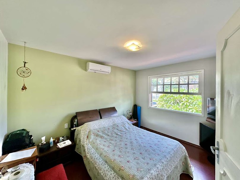 Foto do imóvel: Casa com 4 Quartos à Venda, 228 m² em Jardim Jussara - São Paulo