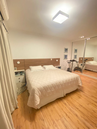Casa com 4 Quartos à Venda, 236 m² em Tamboré - Santana de Parnaíba