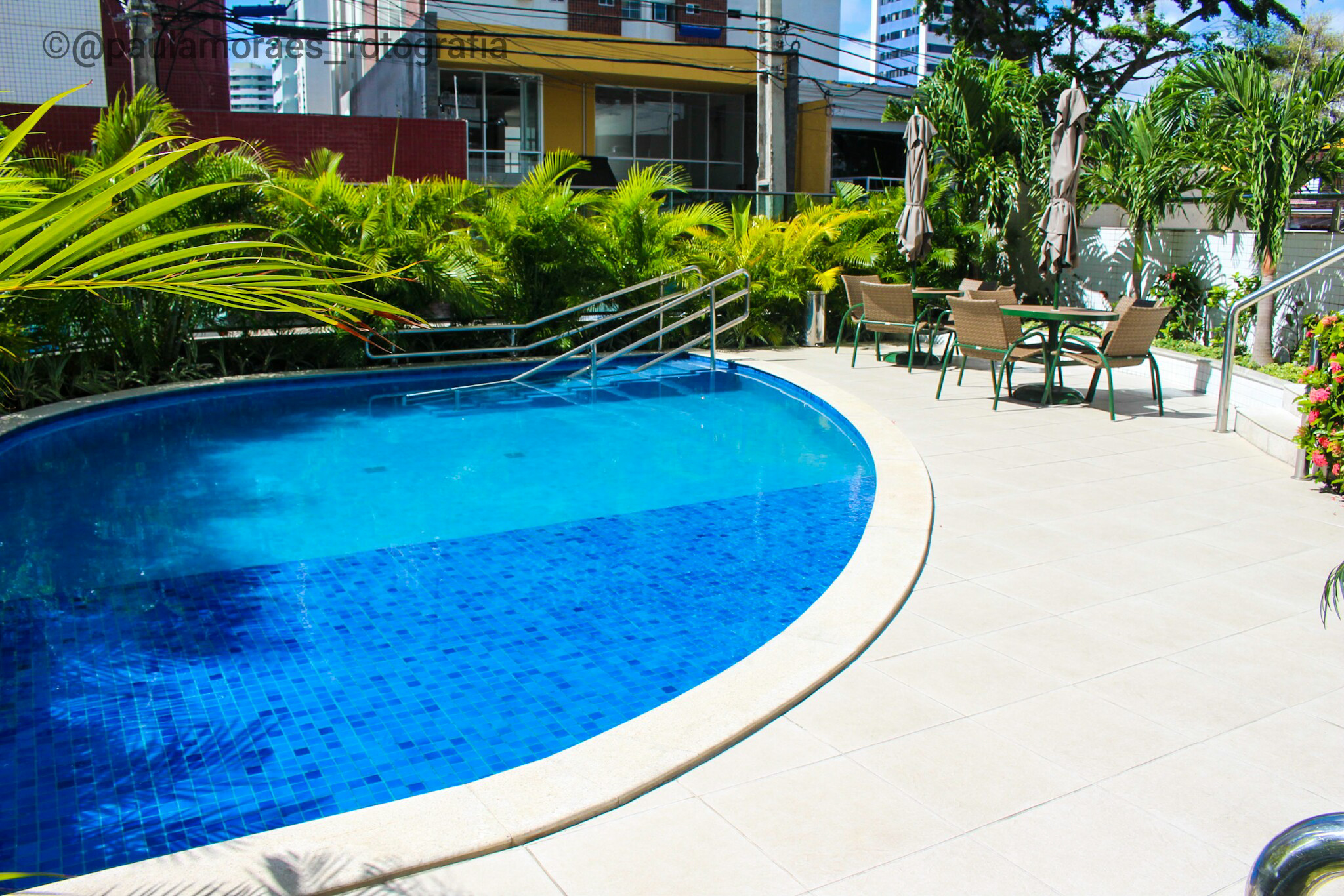 Imagem Apartamento com 4 Quartos à Venda, 136 m²em Pina - Recife