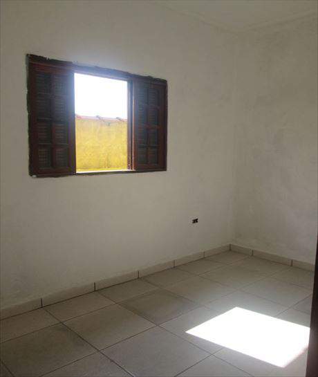 Imagem Casa com 2 Quartos à Venda, 80 m² em Itanhaém