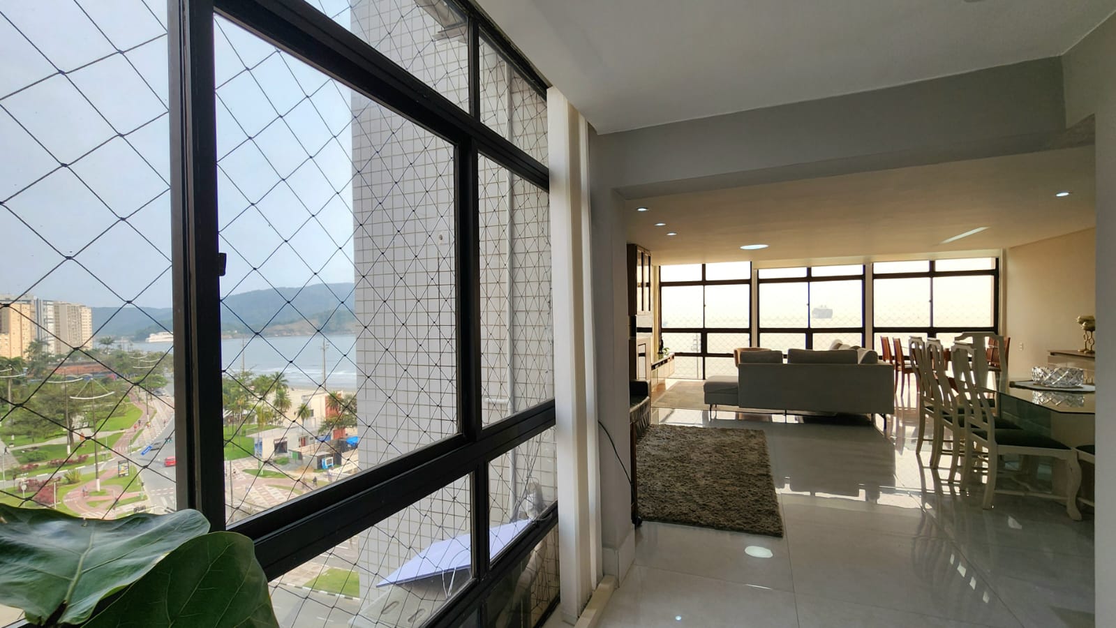 Imagem Apartamento com 3 Quartos à Venda, 225 m²em Aparecida - Santos