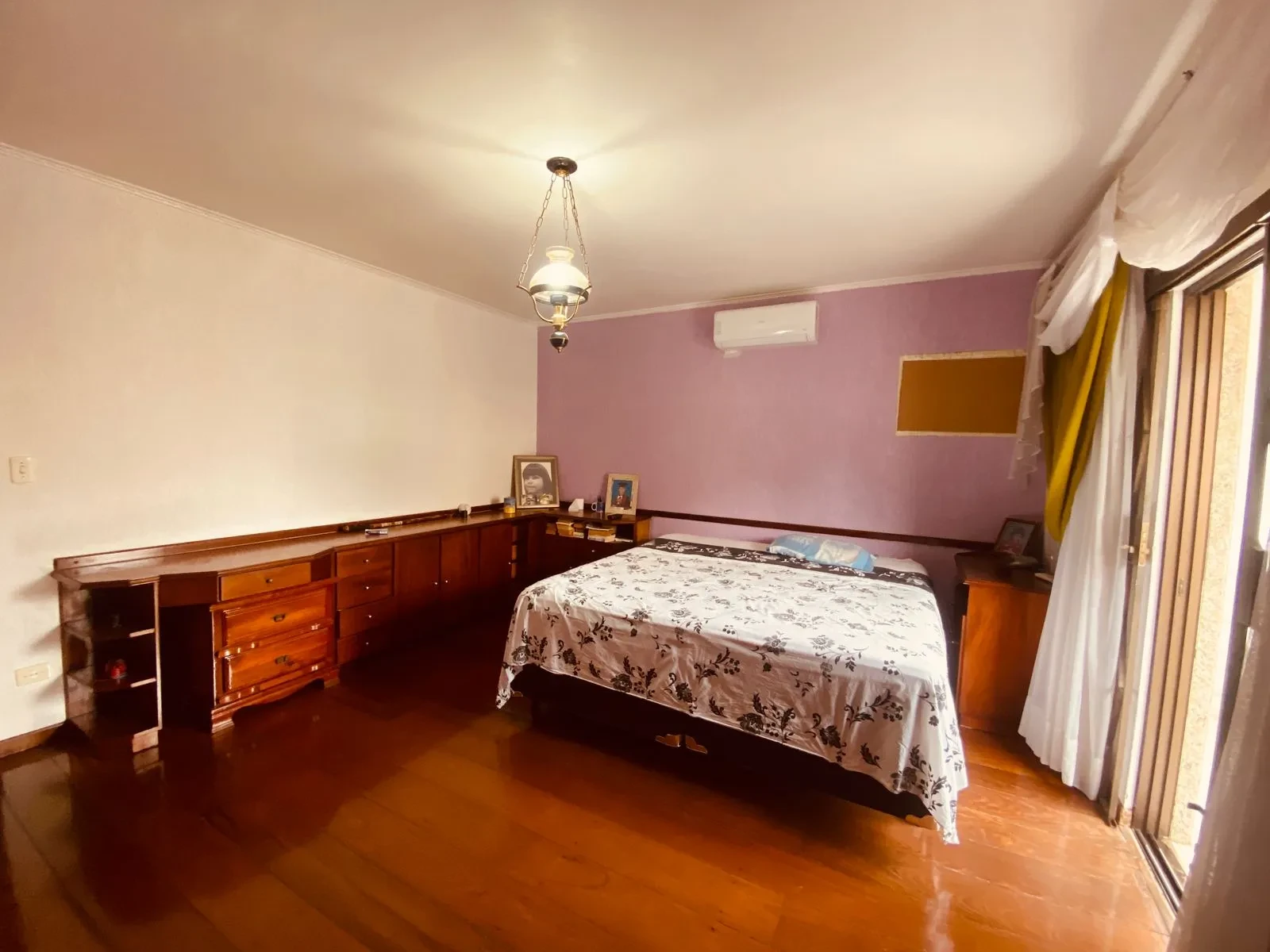 Imagem Sobrado com 4 Quartos à Venda, 255 m² em Embaré - Santos