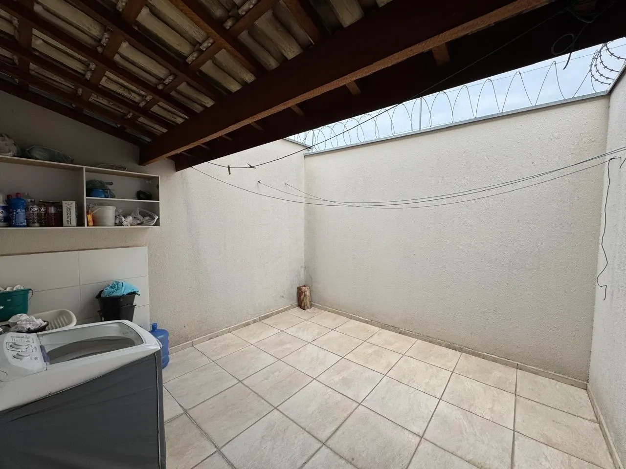 Imagem Sobrado com 2 Quartos à Venda, 80 metros em Jardim Wanel Ville V - Sorocaba