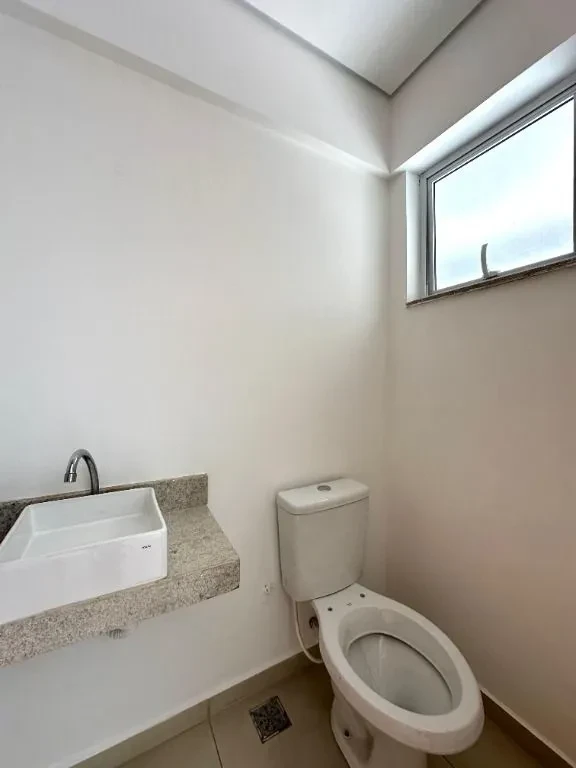 Imagem Casa com 2 Quartos à Venda, 70 m² em Santa Mônica - Belo Horizonte