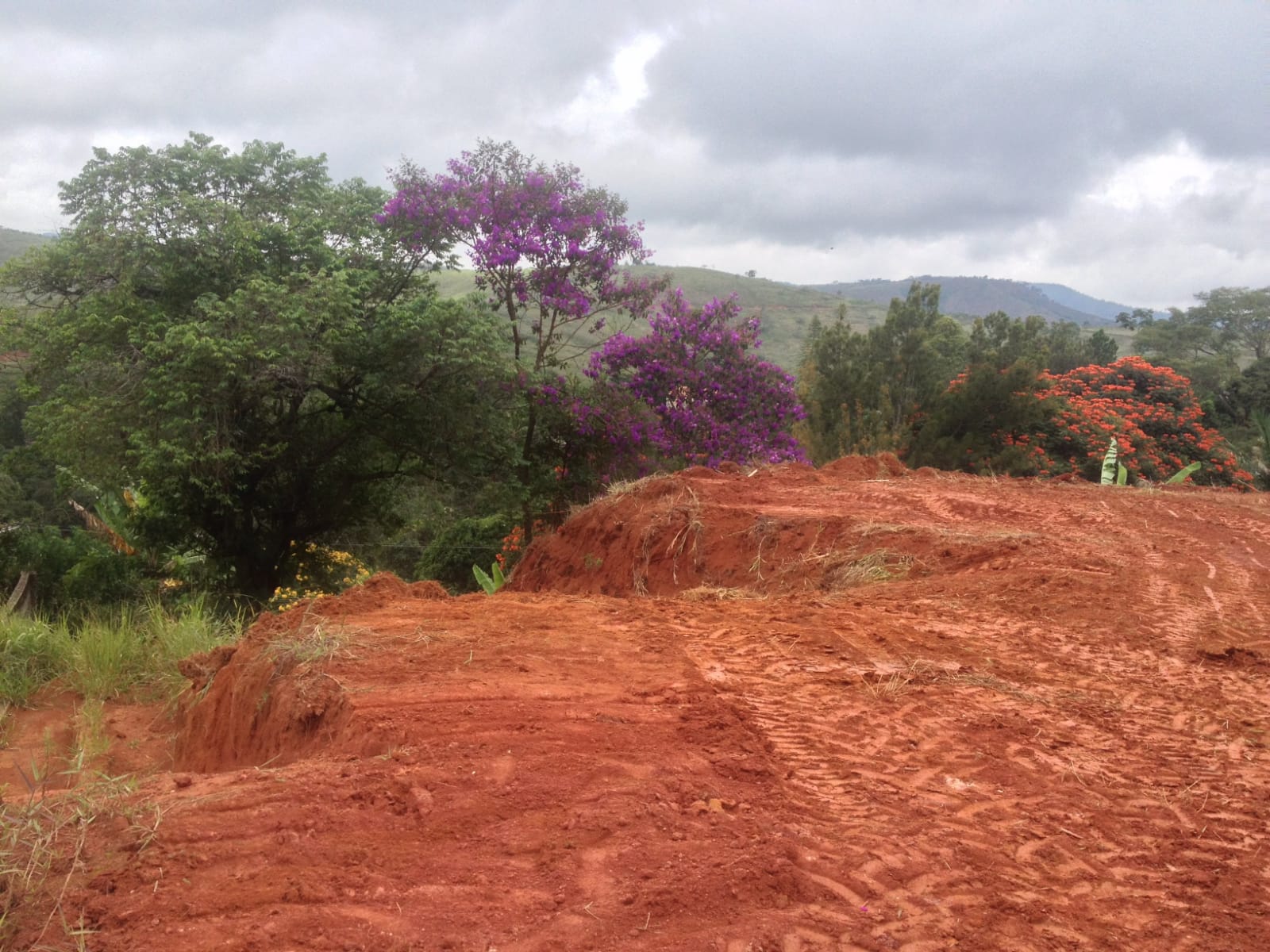 Imagem Terreno à Venda, 3.700 m² em Vale do Amanhecer - Juiz de Fora