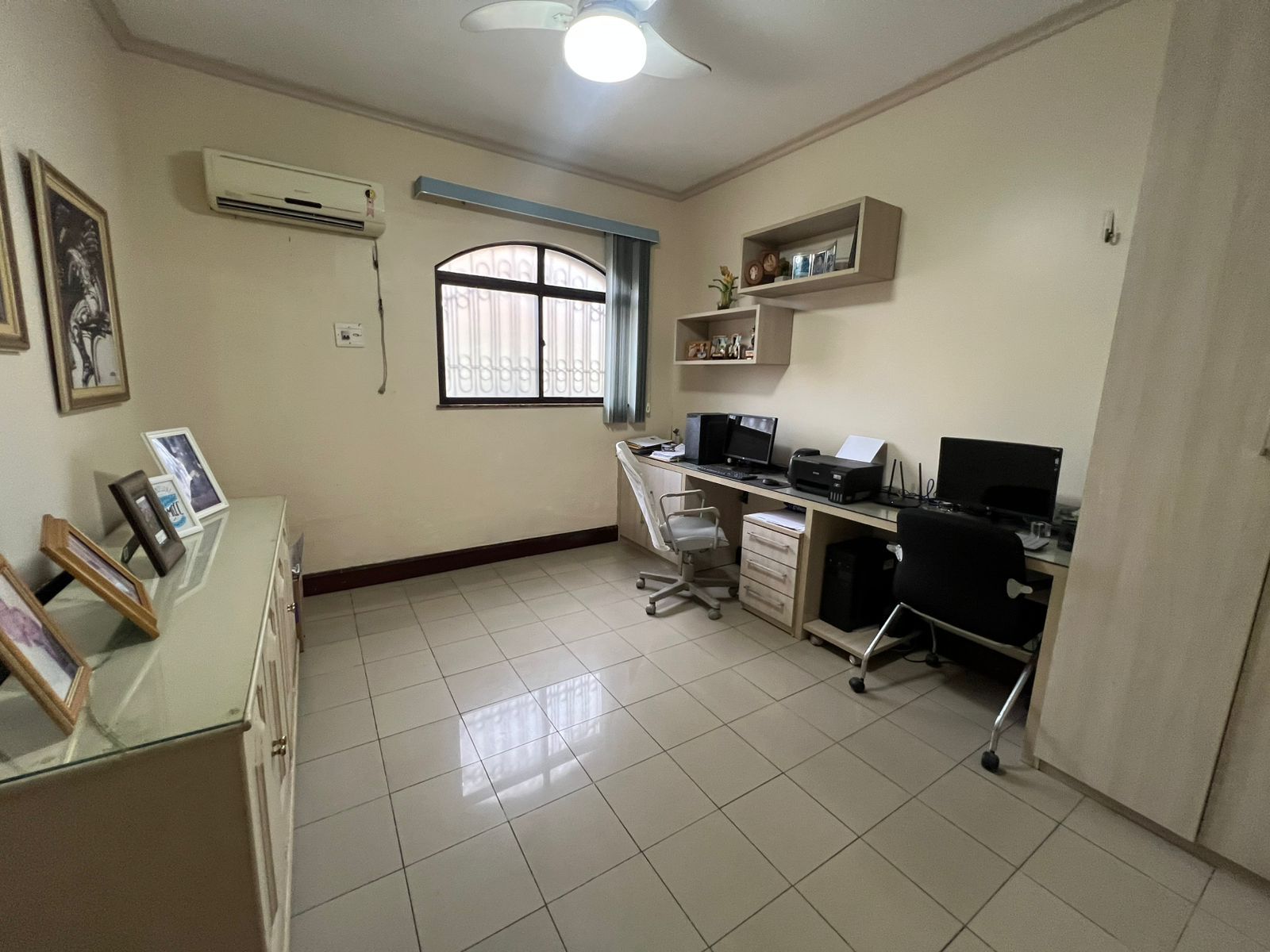 Imagem Casa com 4 Quartos à Venda, 384 m² em Jurunas - Belém