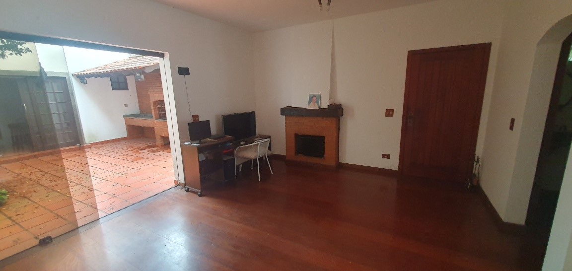 Imagem Sobrado com 3 Quartos à Venda, 189 m²em Jardim Paulistano - São Paulo