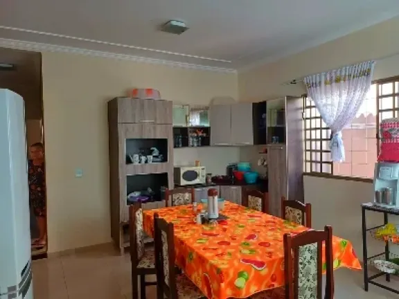 Imagem Casa com 2 Quartos à Venda, 100 m² em Astorga - Astorga