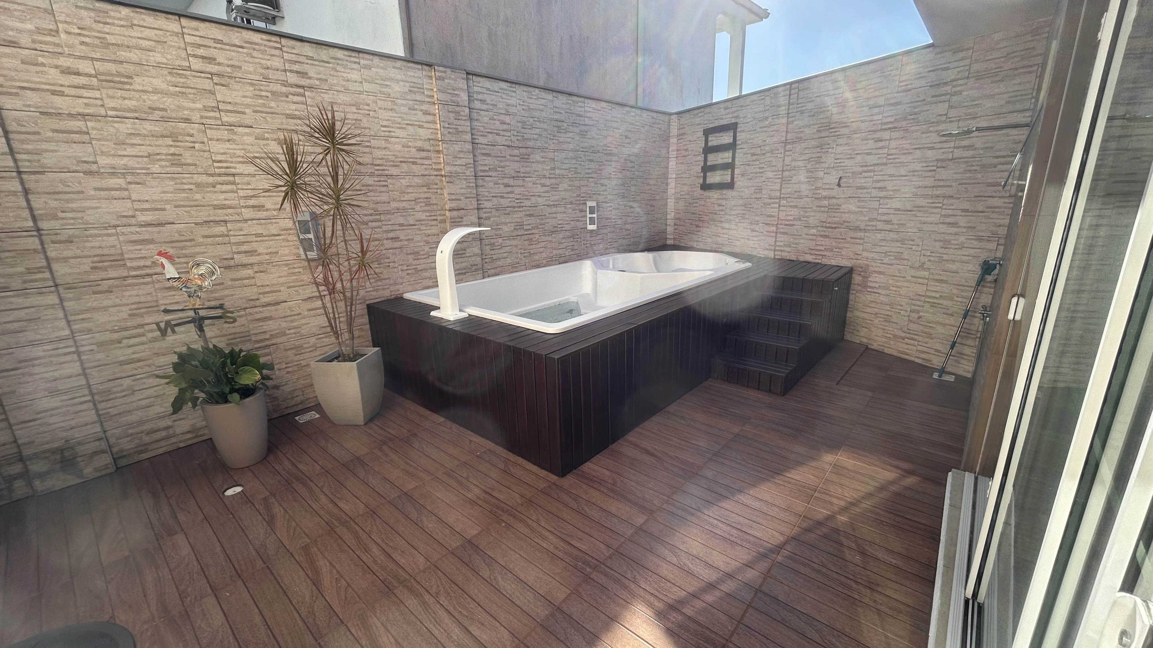 Imagem Sobrado com 3 Quartos à Venda, 200 m² em Barra do Aririú - Palhoça
