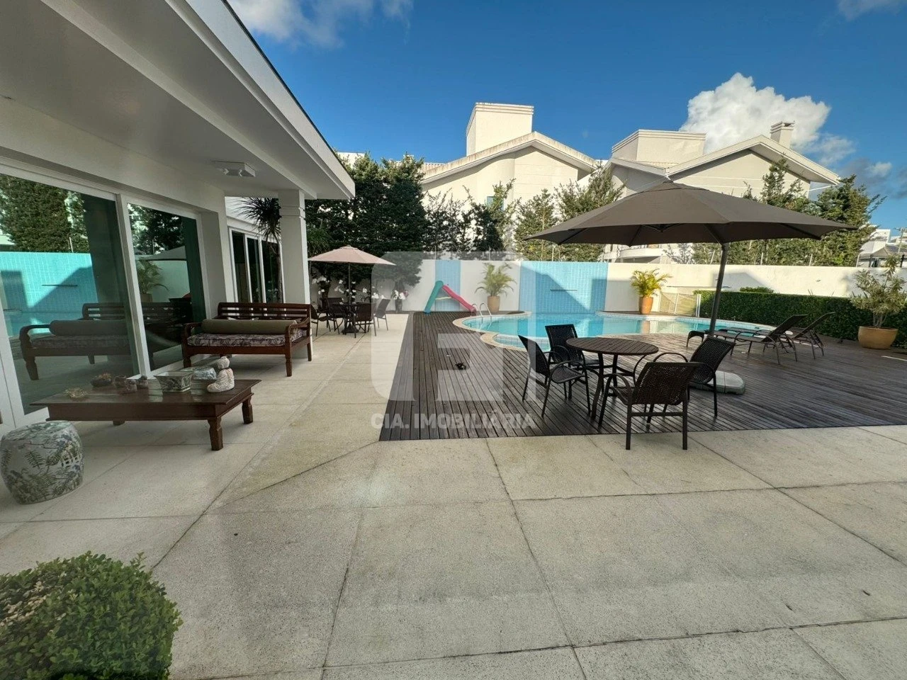 Imagem Casa com 4 Quartos à Venda, 762 m² em Santa Mônica - Florianópolis