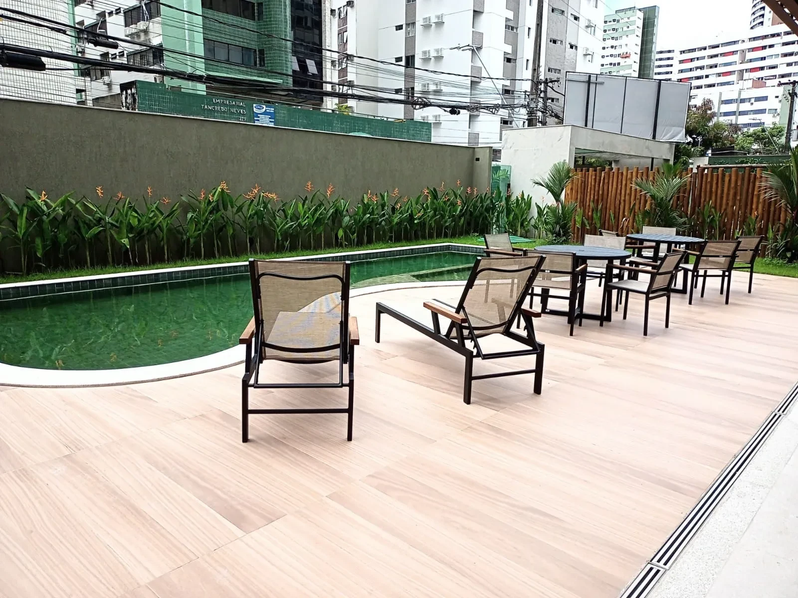 Imagem Apartamento com 3 Quartos à Venda, 64 metros em Boa Viagem - Recife
