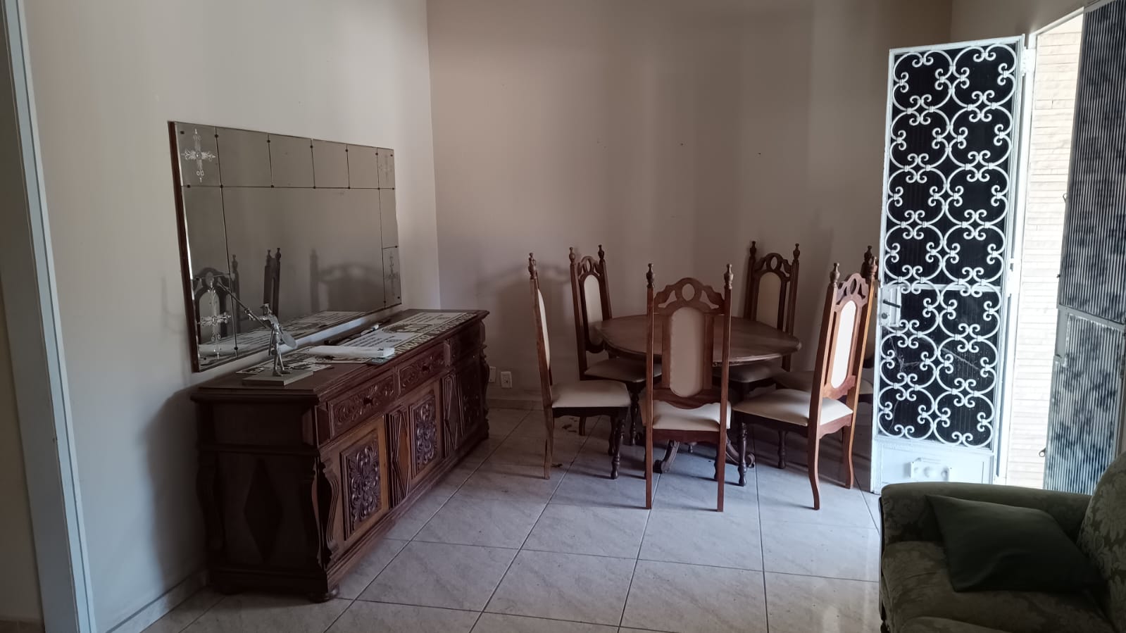 Imagem Casa com 5 Quartos à Venda, 300 m²em Moneró - Rio de Janeiro