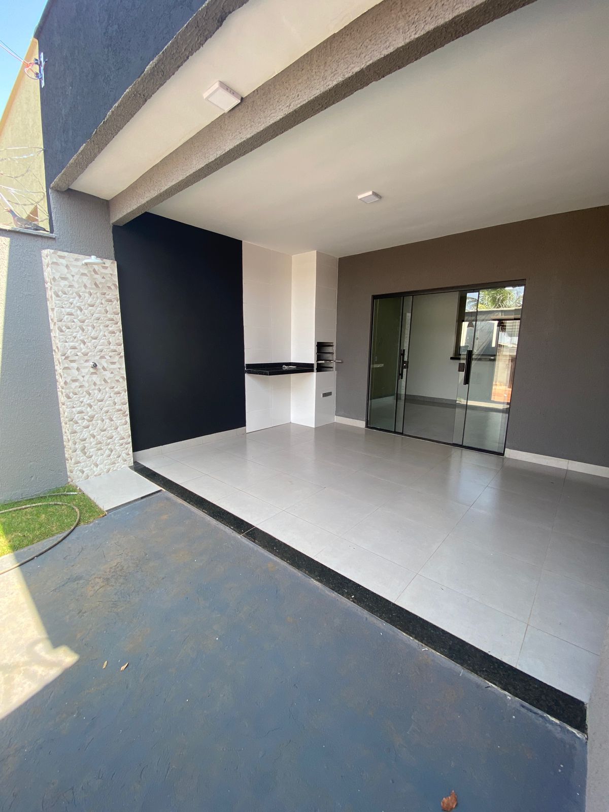 Casa com 2 Quartos à Venda, 98 m²em Jardim Ipanema - Trindade