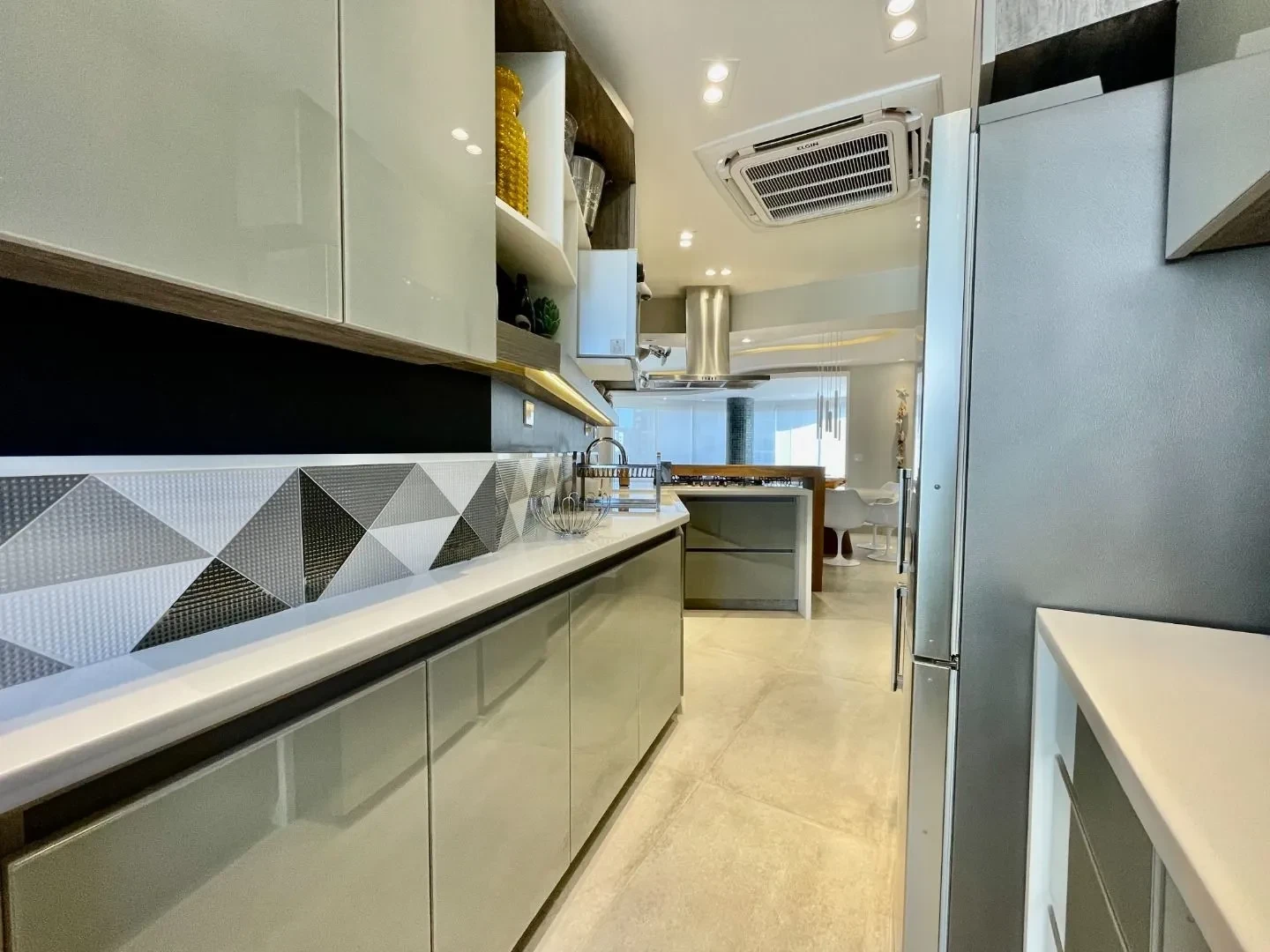 Imagem Apartamento com 3 Quartos à Venda, 133 m² em Riviera - Bertioga