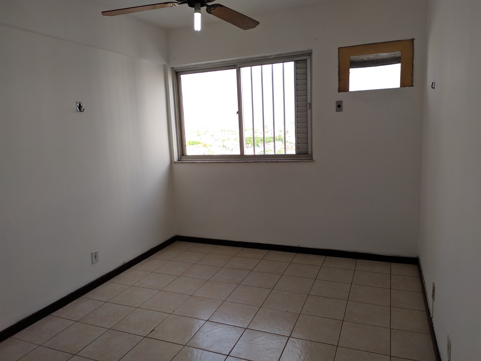 Imagem Apartamento com 4 Quartos para Alugar, 200 m²em Jurunas - Belém