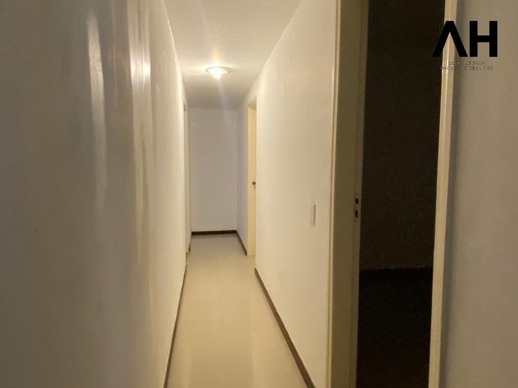 Imagem Casa com 3 Quartos à Venda, 360 m²em Piratininga - Niterói