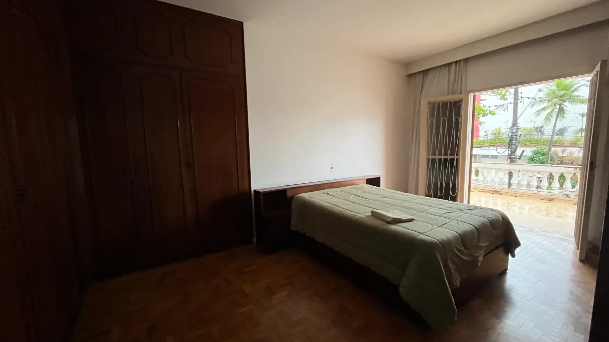 Imagem Sobrado com 4 Quartos à Venda, 295 m² em Aparecida - Santos