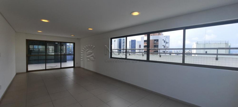 Imagem Apartamento com 3 Quartos à Venda, 170 m² em Espinheiro - Recife