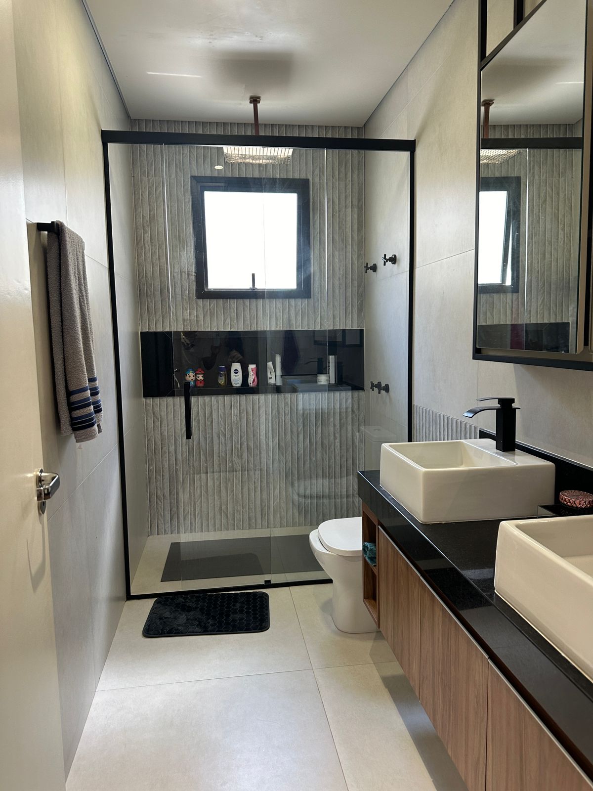 Imagem Casa de Condomínio com 3 Quartos à Venda, 270 m²em Medeiros - Jundiaí