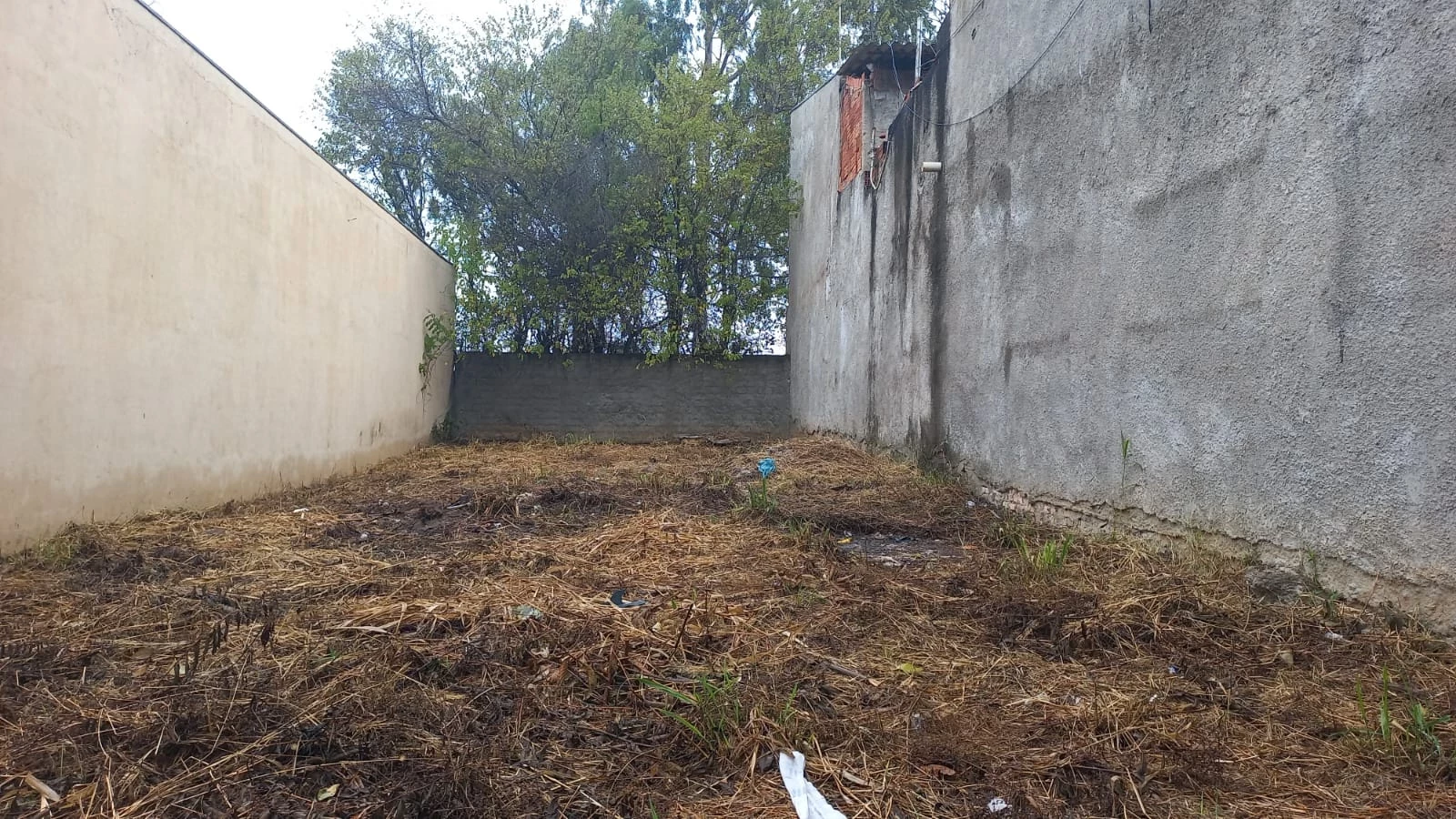 Terreno à Venda, 200 m² em Jardim São Pedro - Capivari