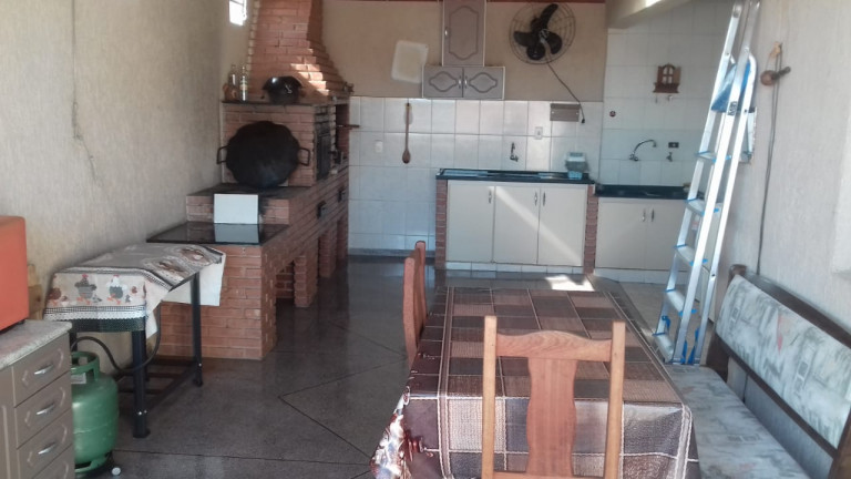 Imagem Casa com 2 Quartos à Venda, 147 m² em Vila Santa Terezinha - Várzea Paulista