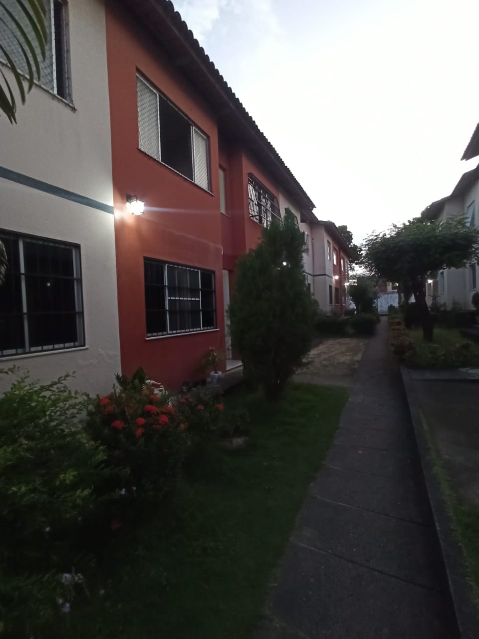 Imagem Apartamento com 2 Quartos à Venda, 44 m²em Maraponga - Fortaleza