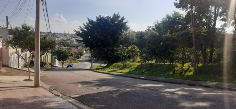 Imagem Sobrado com 3 Quartos à Venda,  em Jardim São Guilherme - Sorocaba