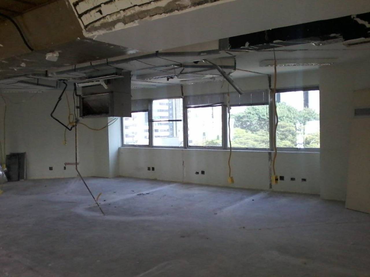 Imagem Sala Comercial à Venda ou Locação, 204 m² em Cidade Monções - São Paulo