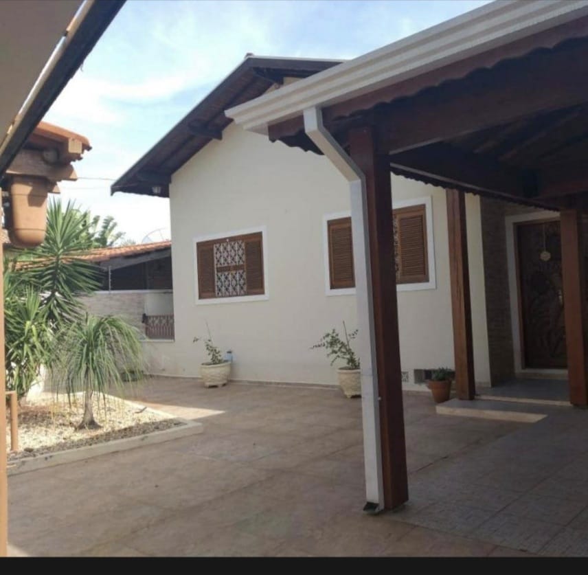 Foto do imóvel: Chácara com 3 Quartos à Venda, 186 m²em Colinas do Castelo - Jaguariúna