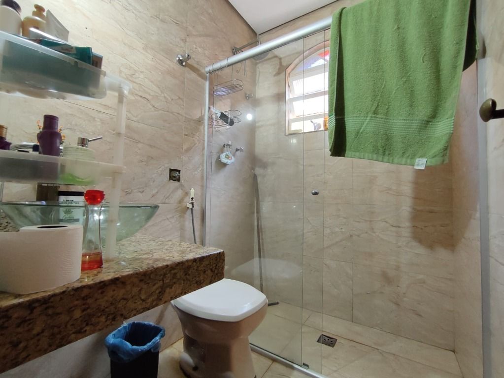 Foto do imóvel: Casa com 4 Quartos à Venda, 200 m² em São Benedito - Santa Luzia