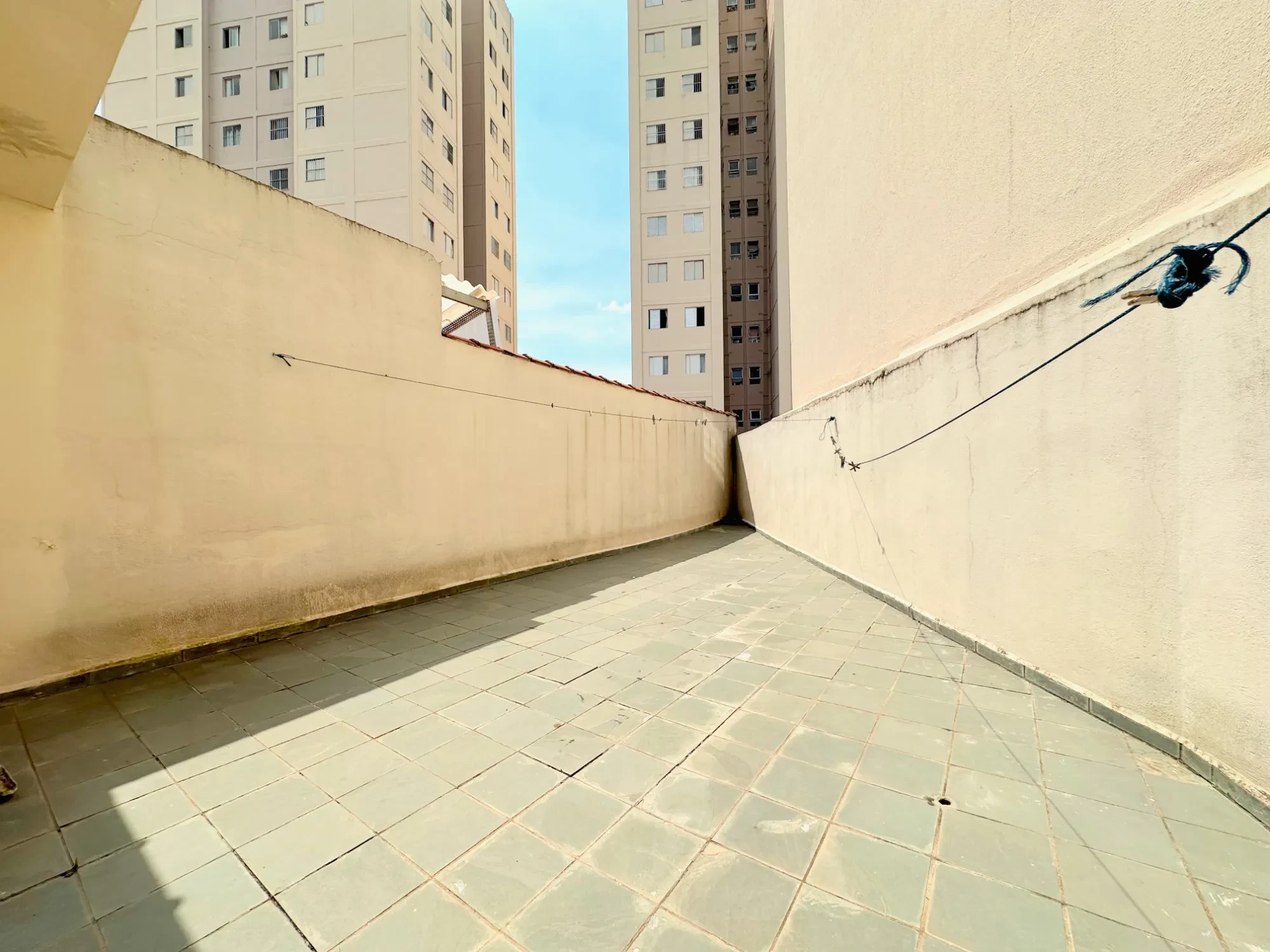 Imagem Sobrado com 2 Quartos para Alugar, 130 m² em Piraporinha - Diadema