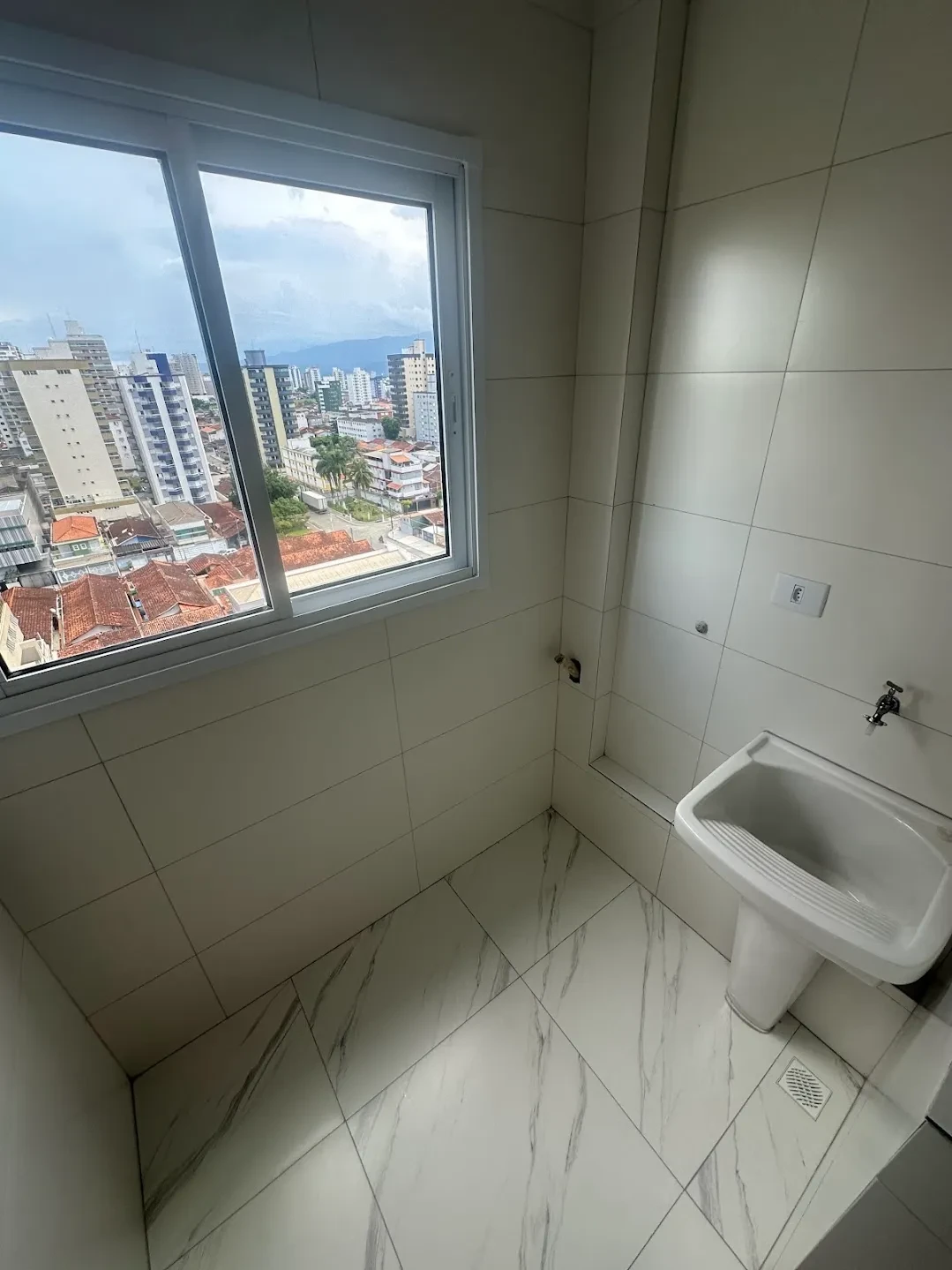 Foto do imóvel: Apartamento com 1 Quarto à Venda, 51 metros em Guilhermina - Praia Grande