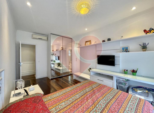 Imagem Apartamento com 4 Quartos à Venda,  em Barra da Tijuca - Rio de Janeiro