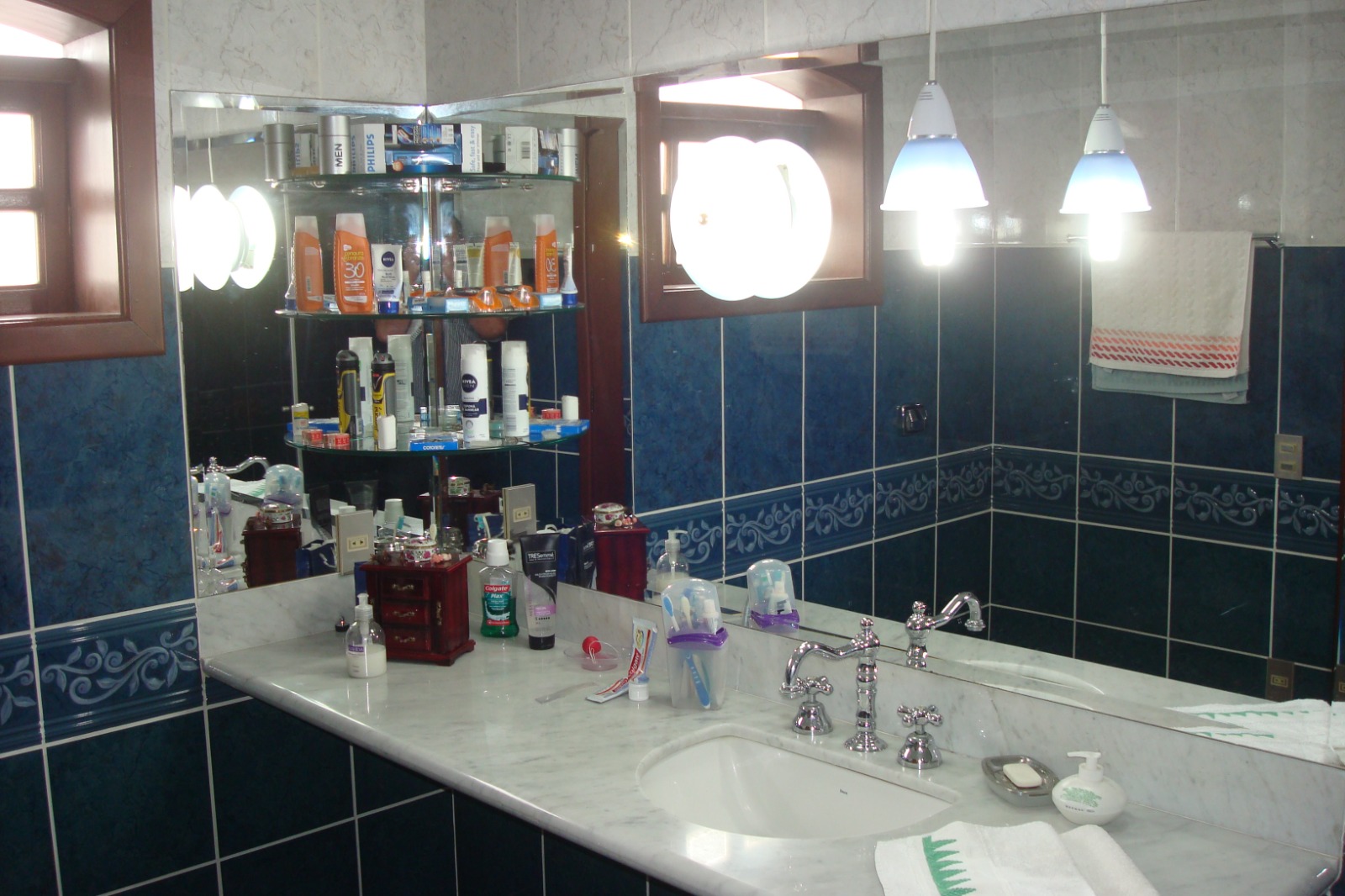Imagem Casa de Condomínio com 3 Quartos à Venda, 307 m²em Jardim Ipês - Cotia