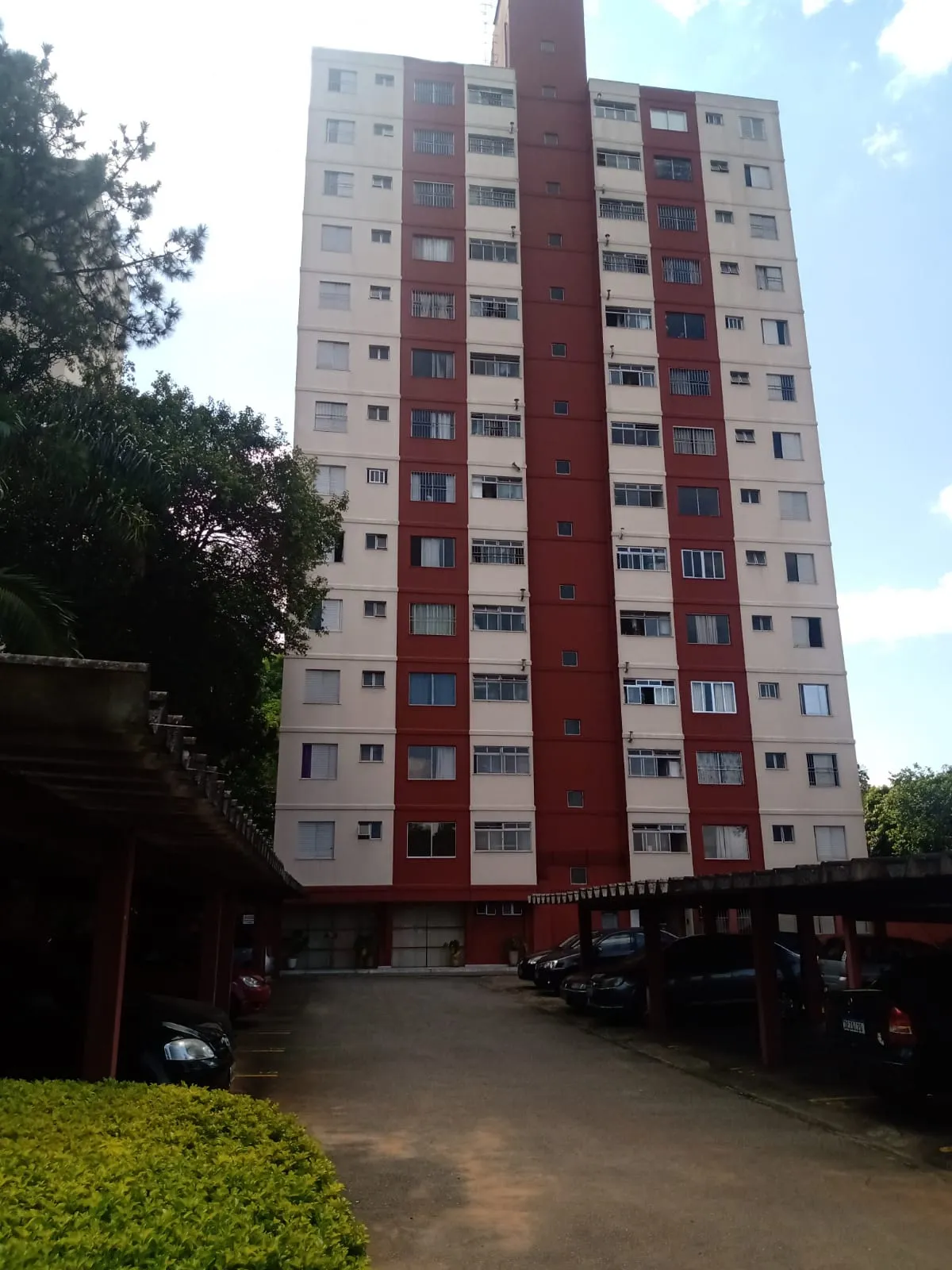 Edif. Residencial Jardim Tropical