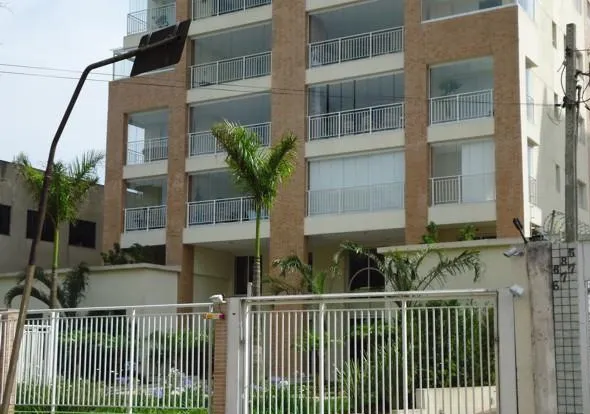 Condomínio Vivenda Alto da Boa Vista em São Paulo