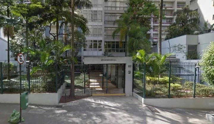Condomínio Adolpho Lutz Jardim América em São Paulo