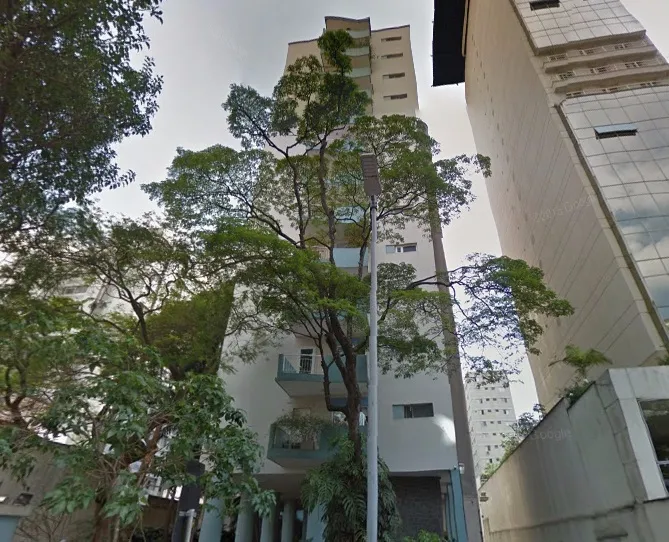 Condomínio Azul E Branco Jardim América em São Paulo