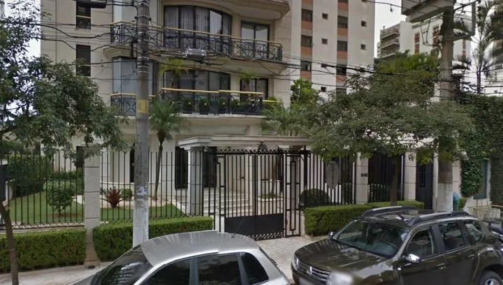 Condomínio Bristol Campo Belo em São Paulo
