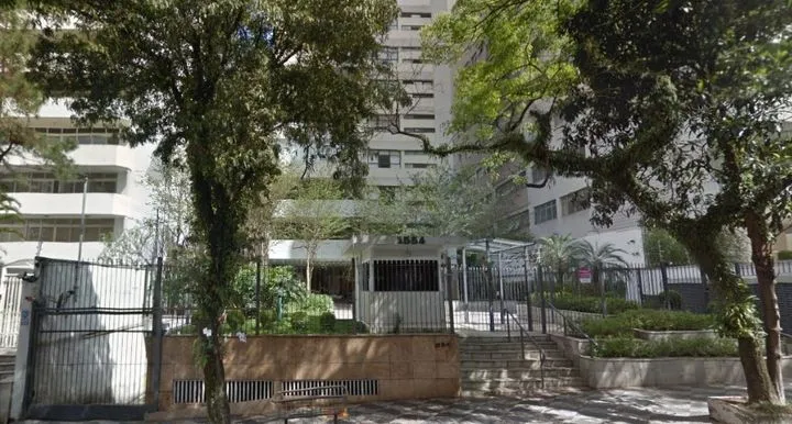 Condomínio Calíope Jardim América em São Paulo