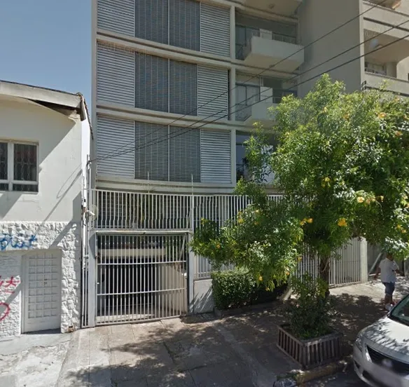Condomínio Capitão Prudente 151 Pinheiros em São Paulo