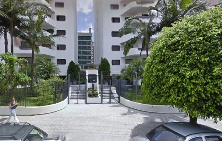 Condomínio Carla Paola Vila Nova Conceição em São Paulo