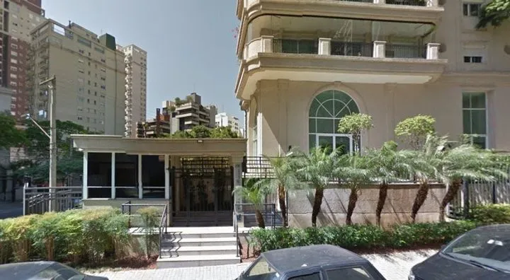 Condomínio Chateau De Brissac Vila Nova Conceição em São Paulo