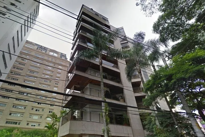 Condomínio Cinderela Plaza Jardim Europa em São Paulo