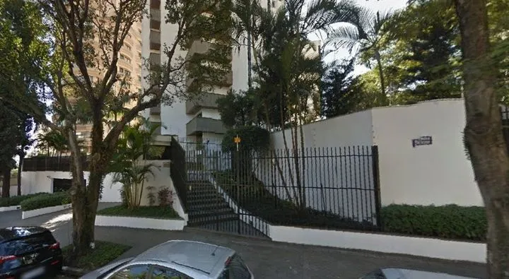 Condomínio Classic Moema em São Paulo