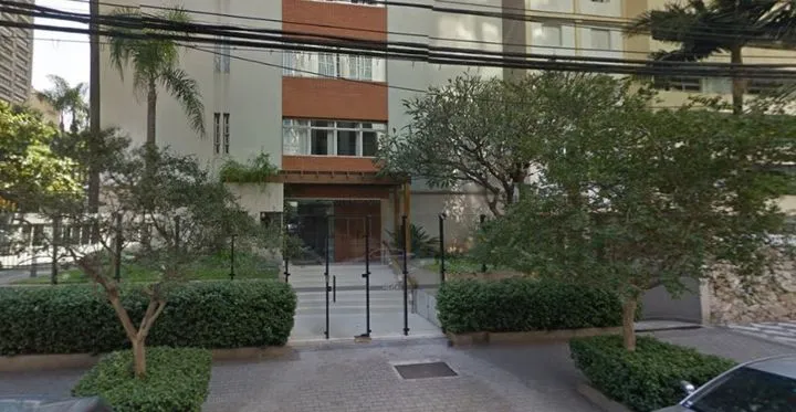 Condomínio Cláudia Jardim Europa em São Paulo
